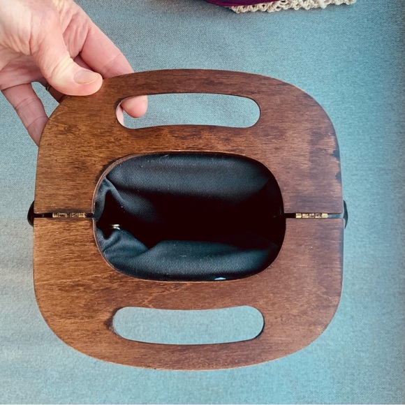 Vintage round bag with changeable designs - Picture 3 of 9